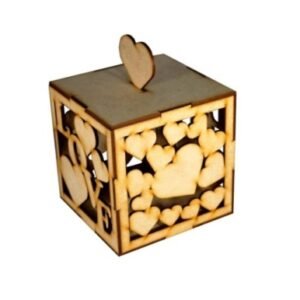 Caja LOVE con corazones