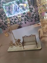 BANCA Y RELOJ EN PARQUE 3D
