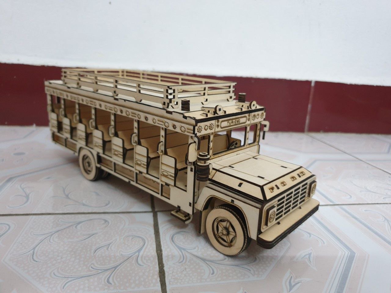 CAMION FORD F 600 BUS sin manual