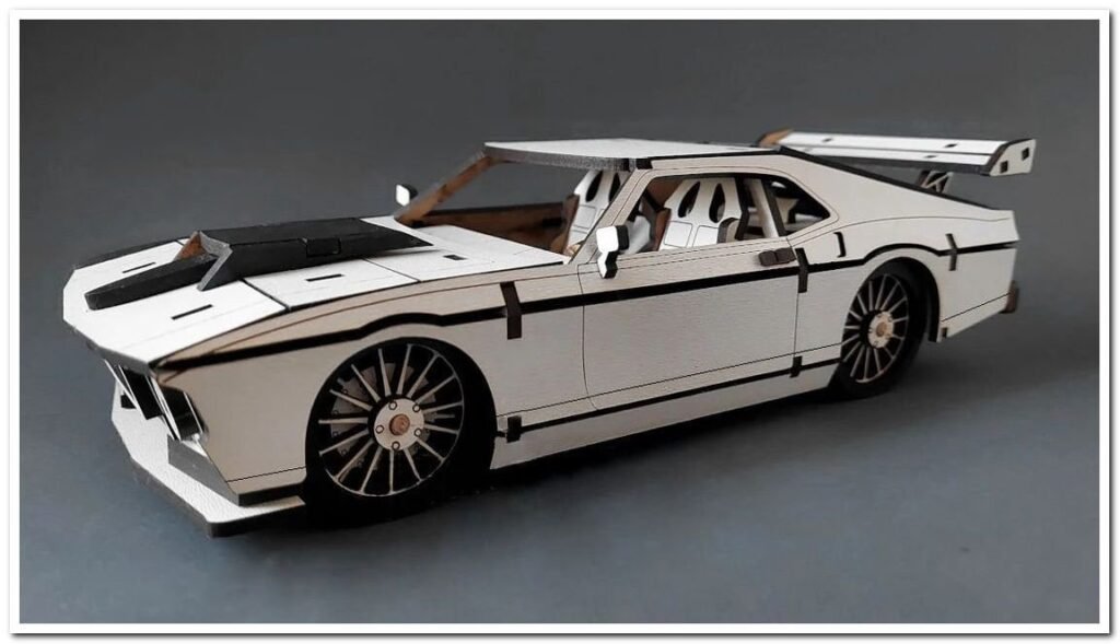 MUSTANG MODERNO