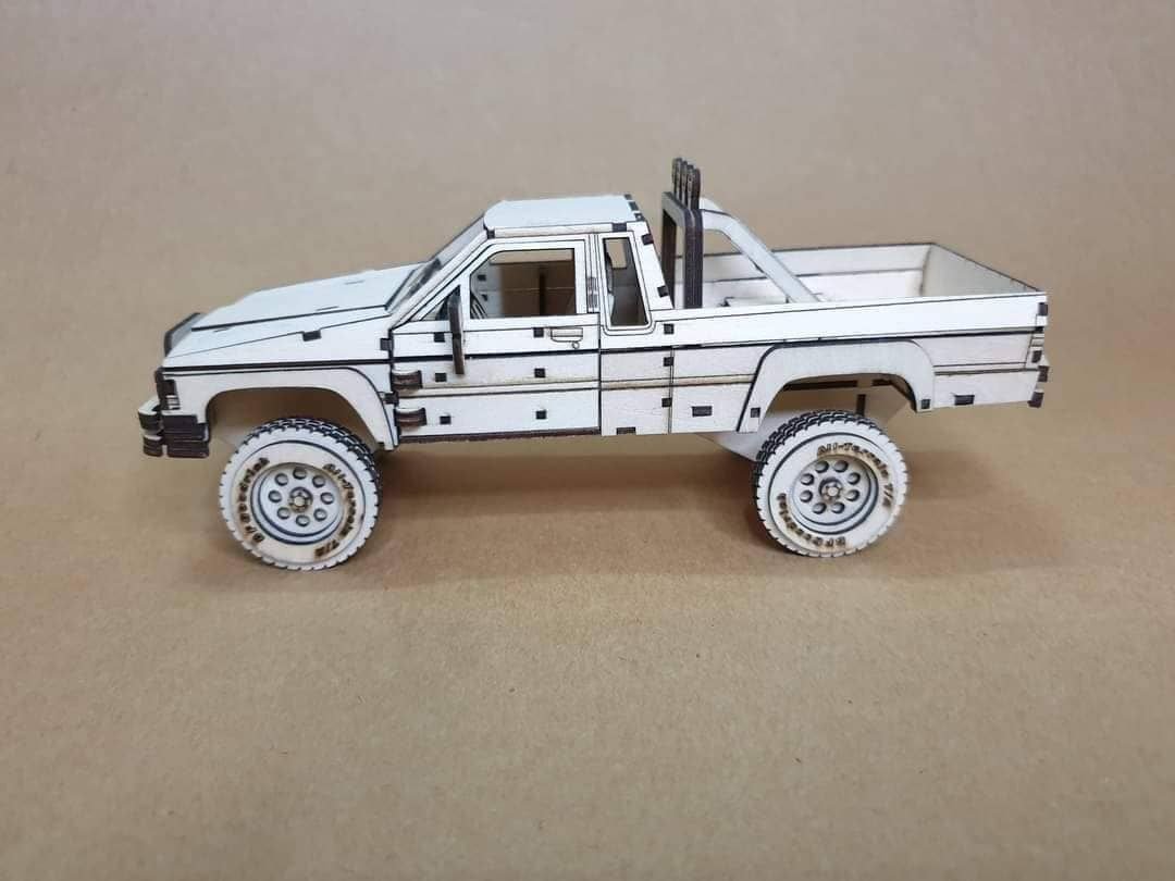 Toyota 1987 single cab pickup (1)