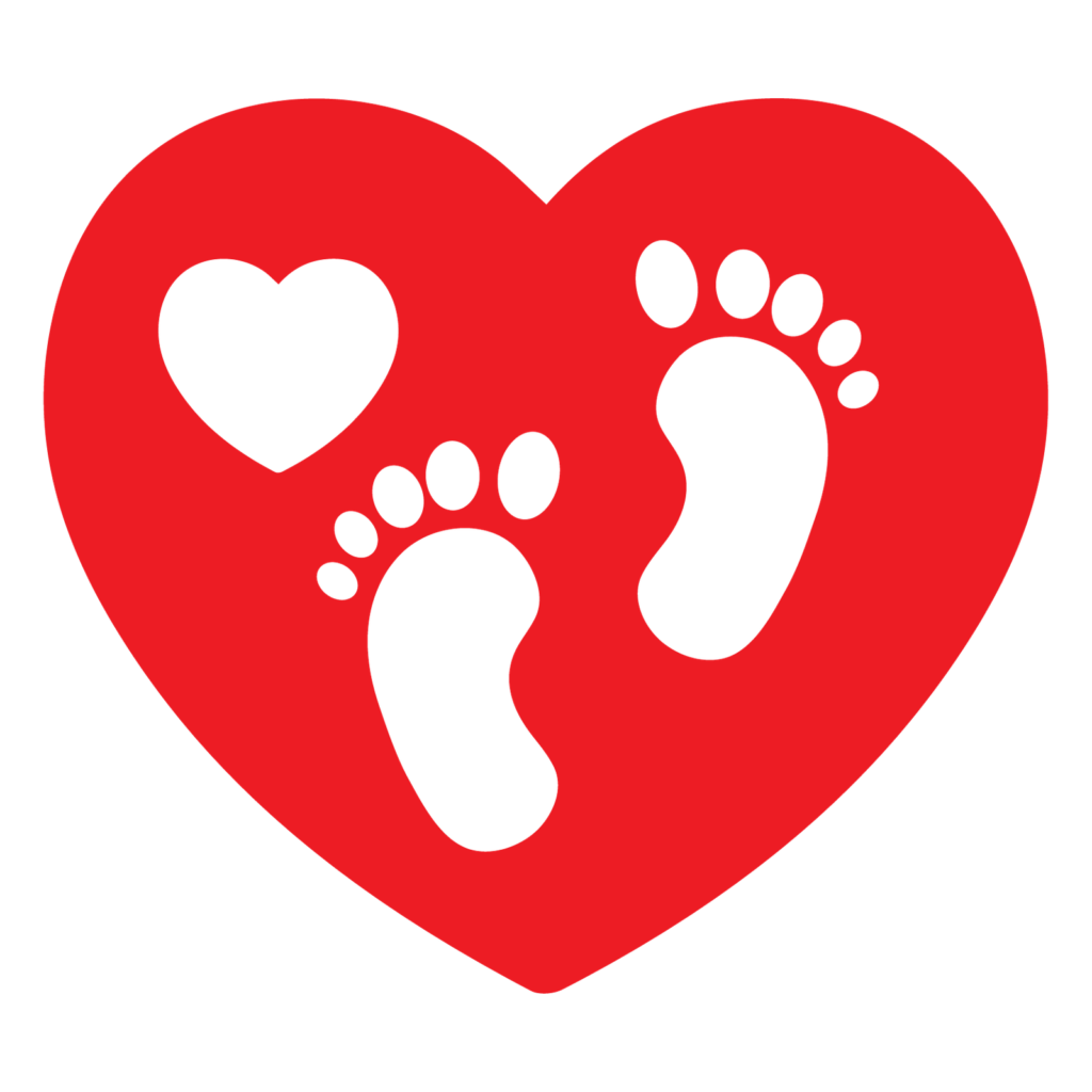 Baby-foot-with-heart-cut-24603008